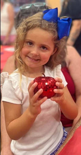 An Apple-solutely Awesome Afternoon at the Powell County Public Library! library apple 1a