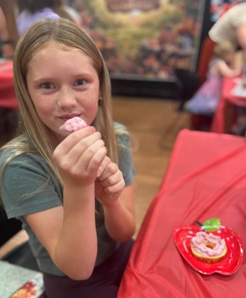 An Apple-solutely Awesome Afternoon at the Powell County Public Library! library apple 1c