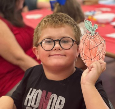 An Apple-solutely Awesome Afternoon at the Powell County Public Library! library apple 1d
